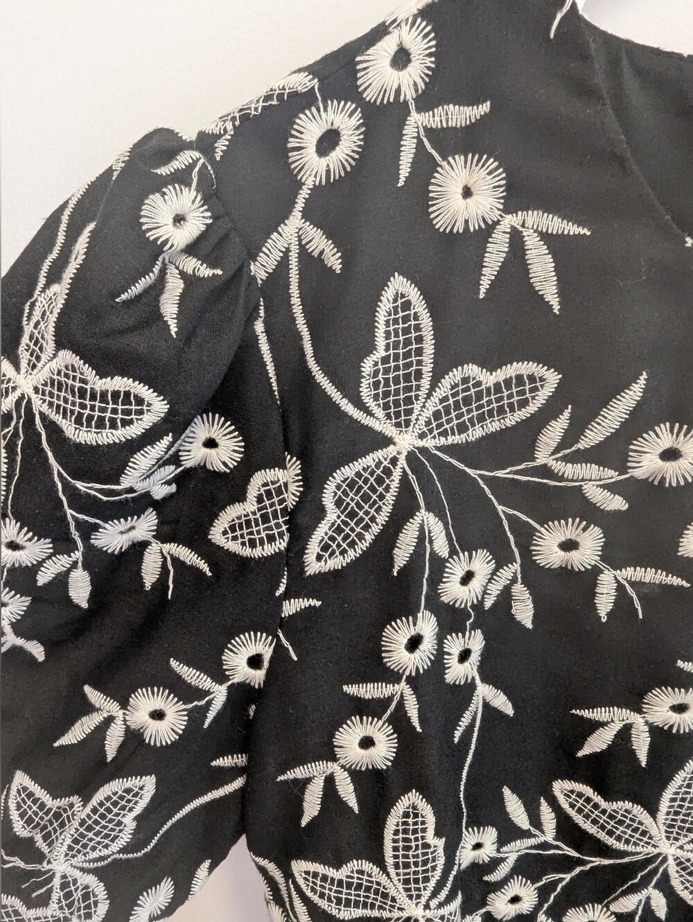 Lipsy London Black & White Embroidered Puff Sleeve Mini Dress - Picture 5 of 9